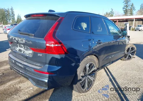 2025 Volvo Xc60 B5 Ultra z USA, uszkodzony, nr VIN YV4M12RM4S1219991